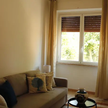 Casa Claudia Apartment *